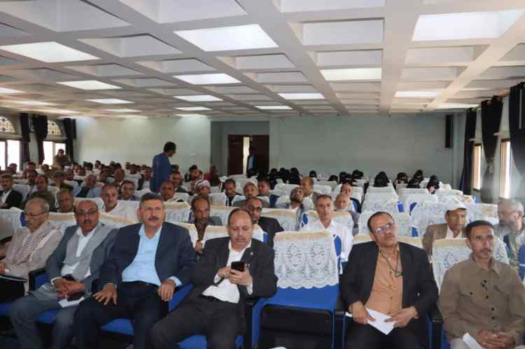 جامعة إب تكرم المشاركين في دورة تطوير عملية استخدام نظام شؤون الطلبة SAR
