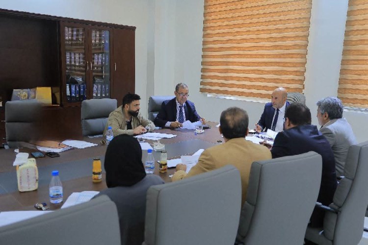 جامعة الرشيد الذكية: مجلس إدارة مستشفى الجامعة يناقش الحساب الختامي ويتابع استكمال التجهيزات والجاهزية